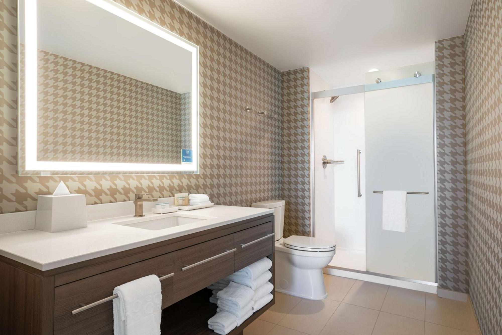 Home2 Suites By Hilton Woodland Hills Лос-Анджелес Экстерьер фото