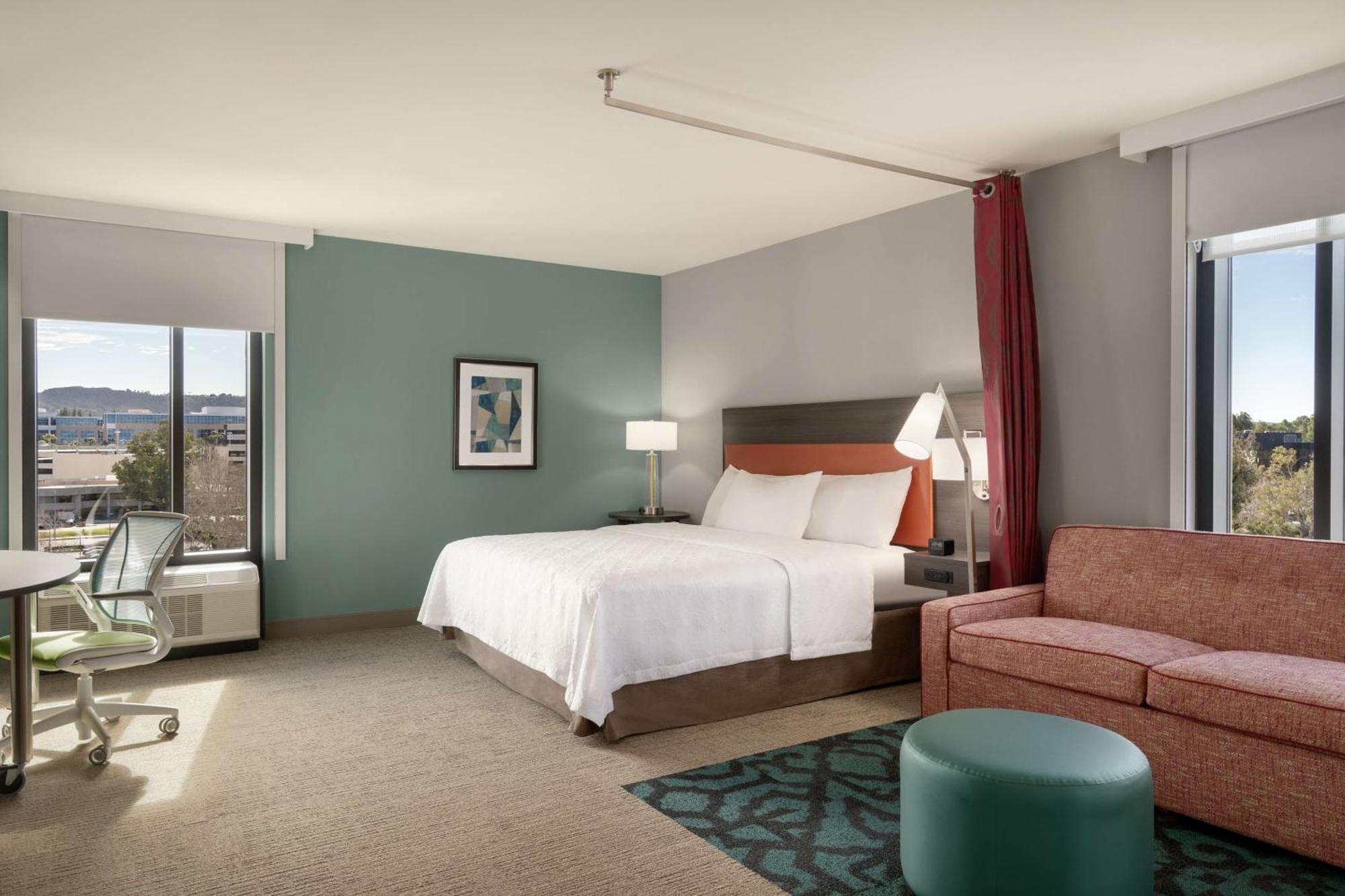 Home2 Suites By Hilton Woodland Hills Лос-Анджелес Экстерьер фото