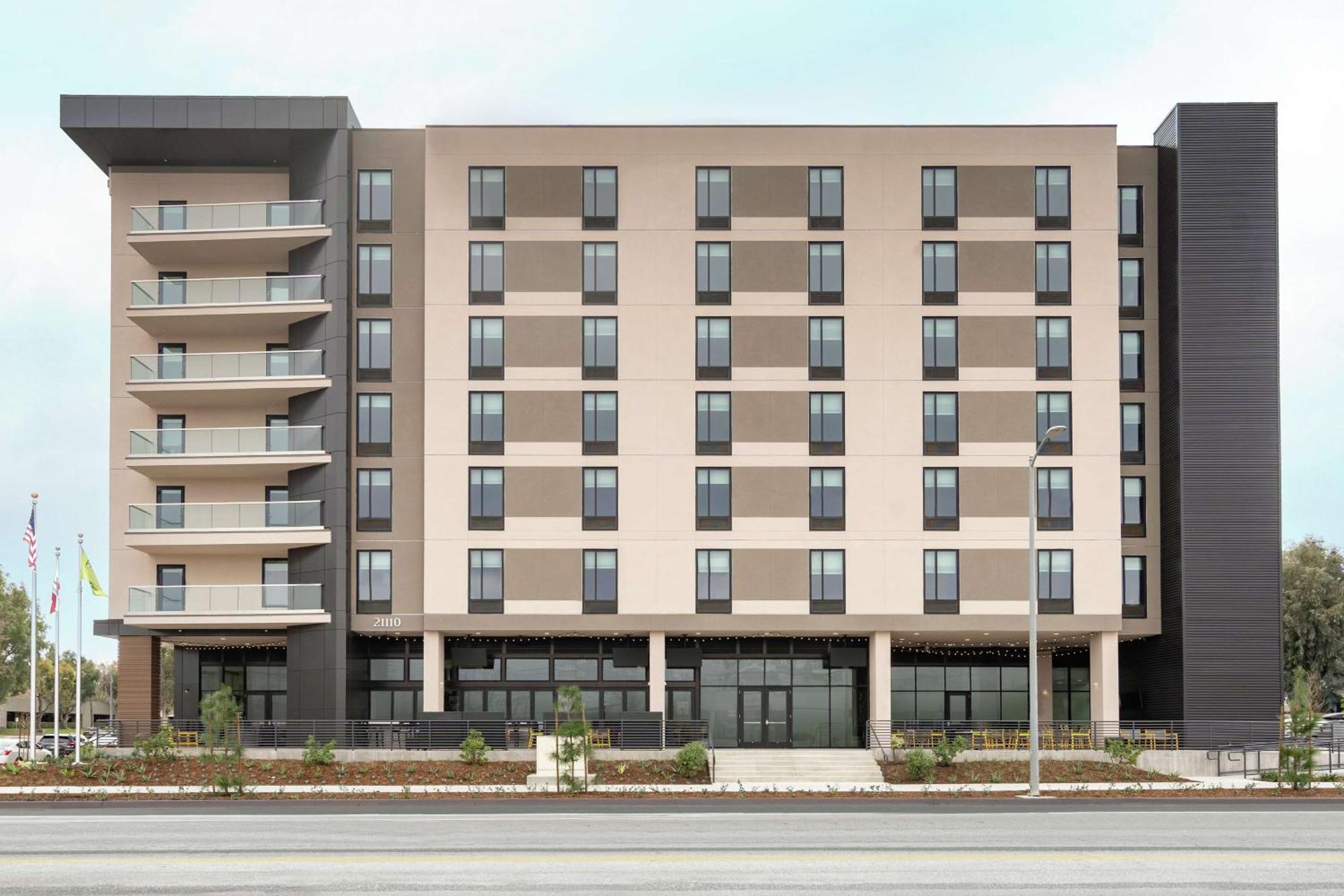 Home2 Suites By Hilton Woodland Hills Лос-Анджелес Экстерьер фото