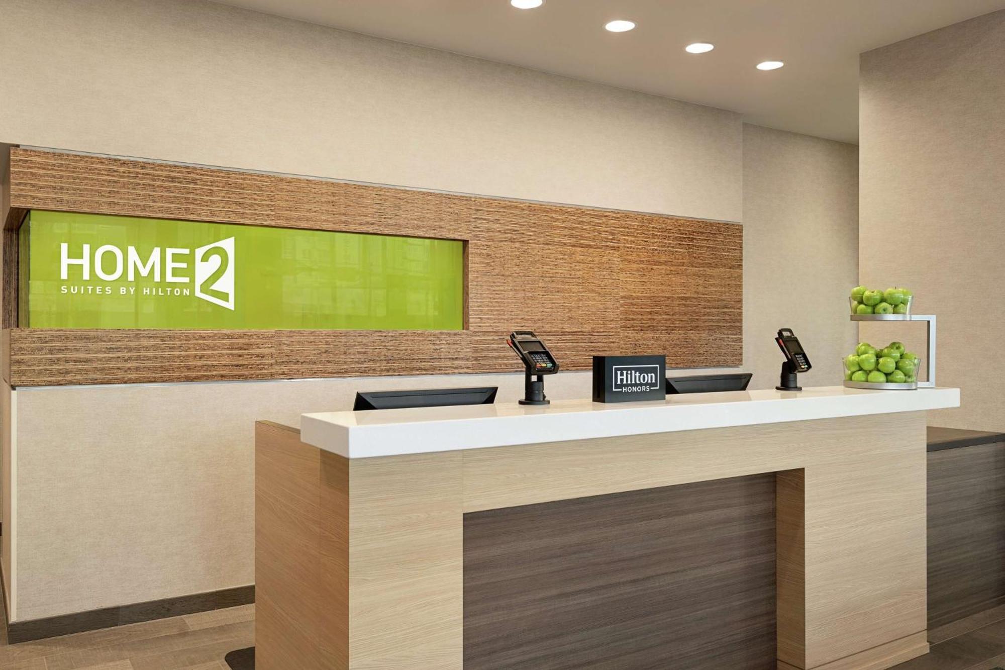 Home2 Suites By Hilton Woodland Hills Лос-Анджелес Экстерьер фото