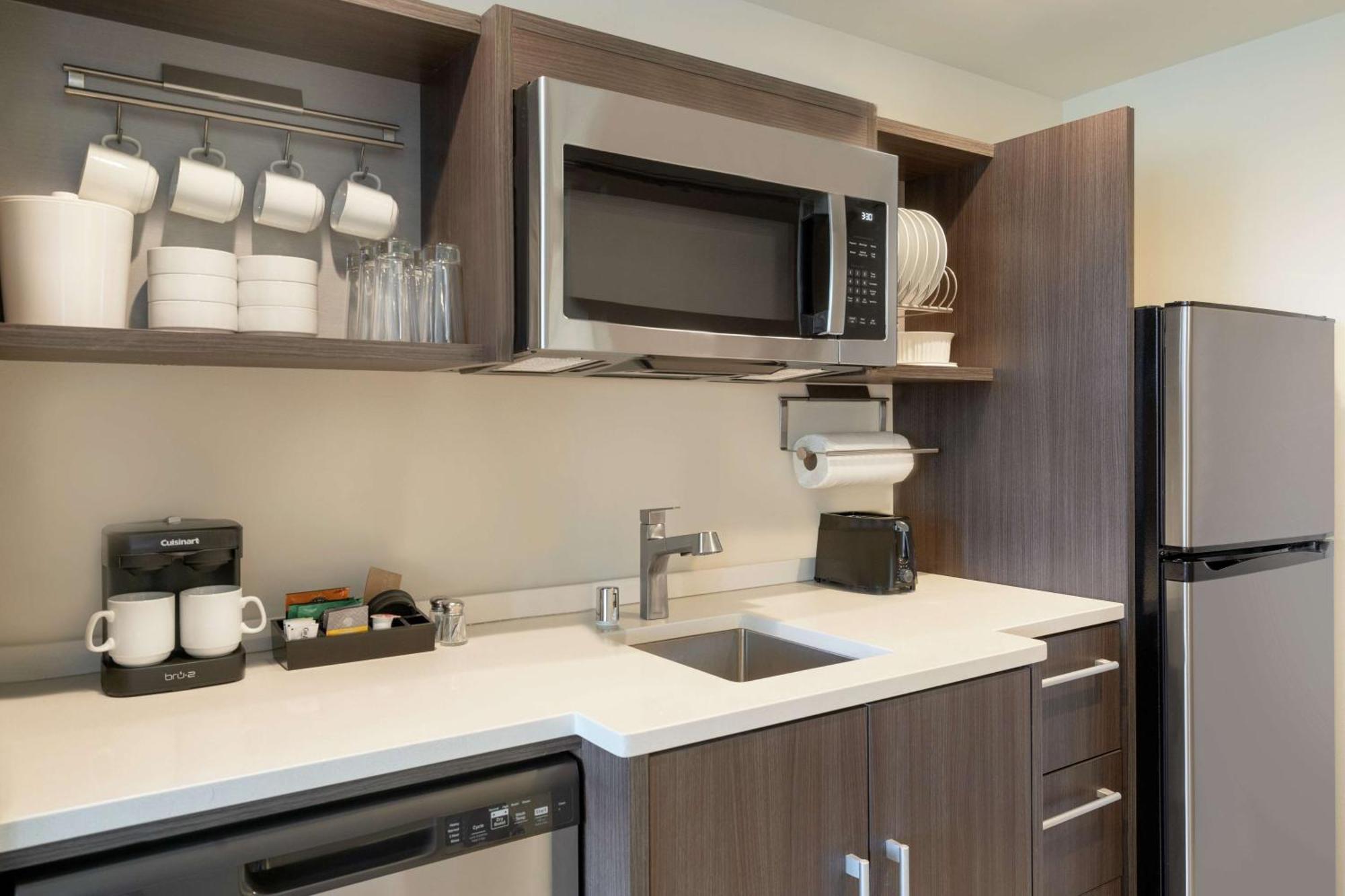 Home2 Suites By Hilton Woodland Hills Лос-Анджелес Экстерьер фото